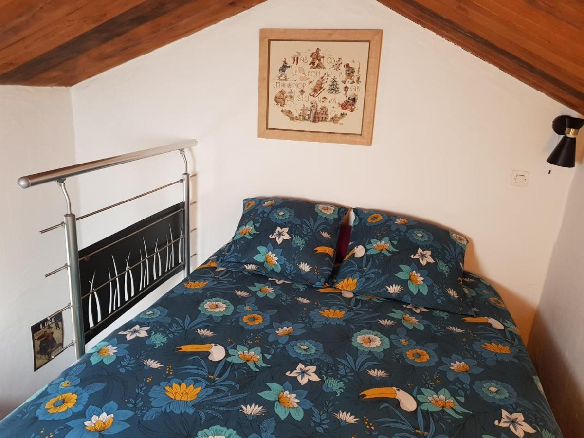 Petit Chalet Savoyard Domancy Exterior photo