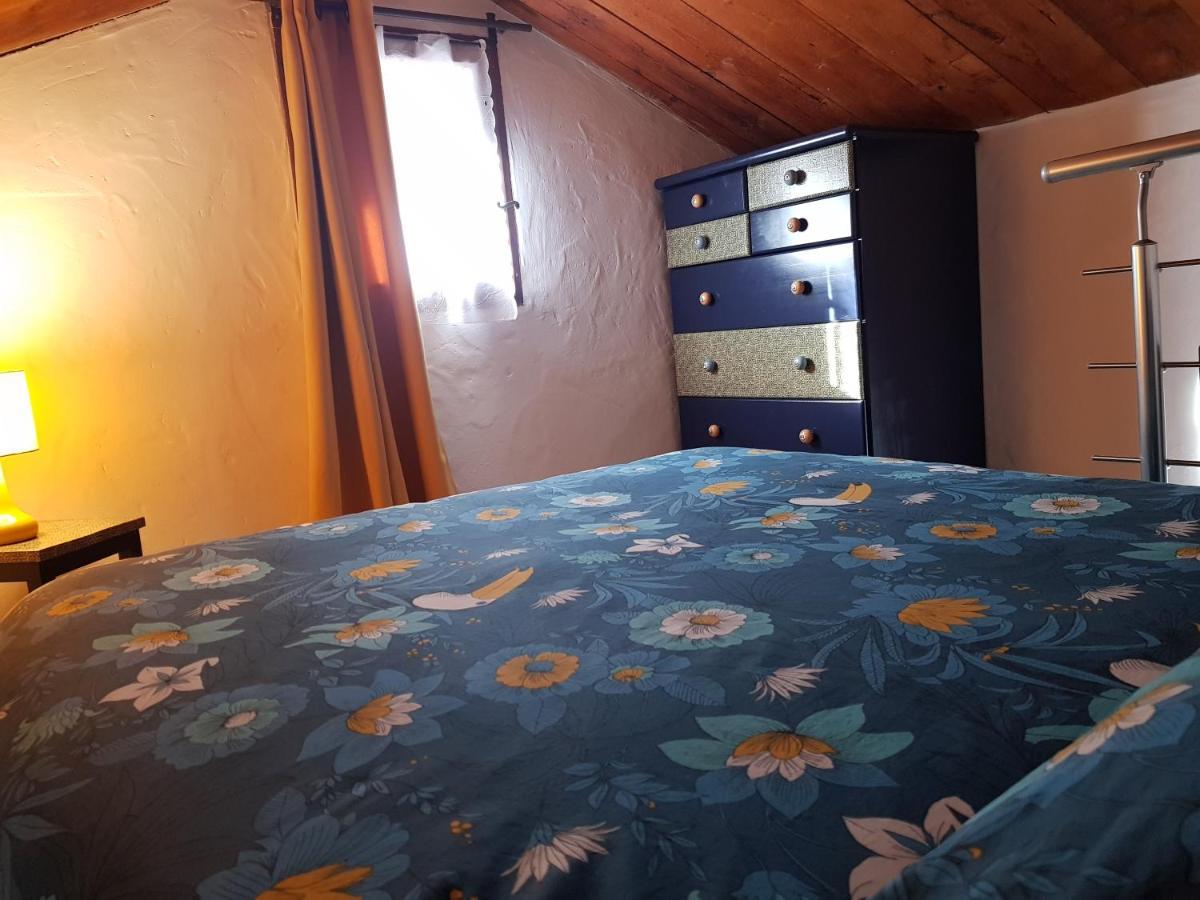 Petit Chalet Savoyard Domancy Exterior photo